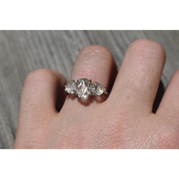 alternative raw diamond engagement rings, raw crystal size 4 5 6 7 8 8 9 10 11 - Picture 2 of 6